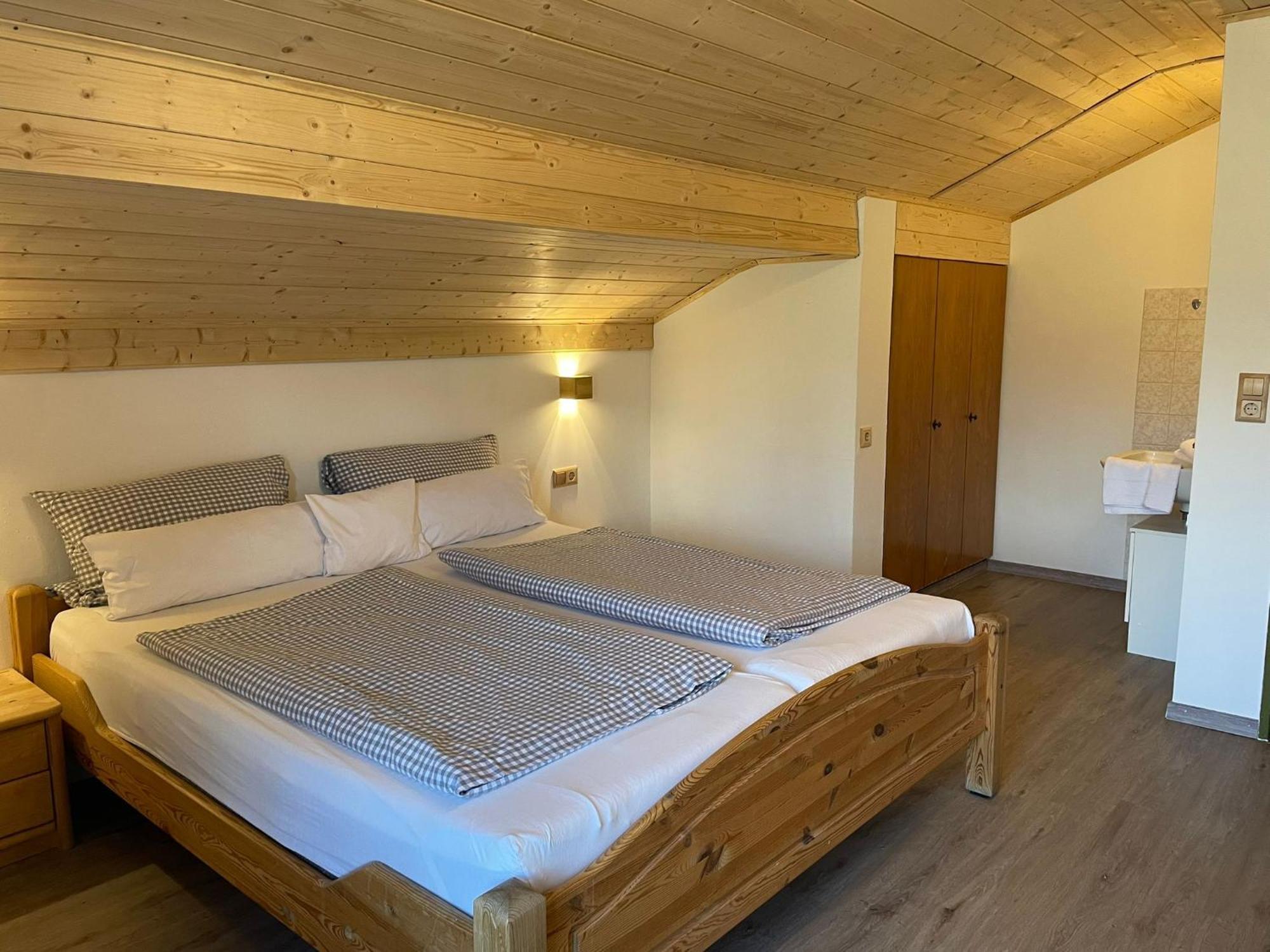 Zum Bergbauer Appartement Mittenwald Buitenkant foto