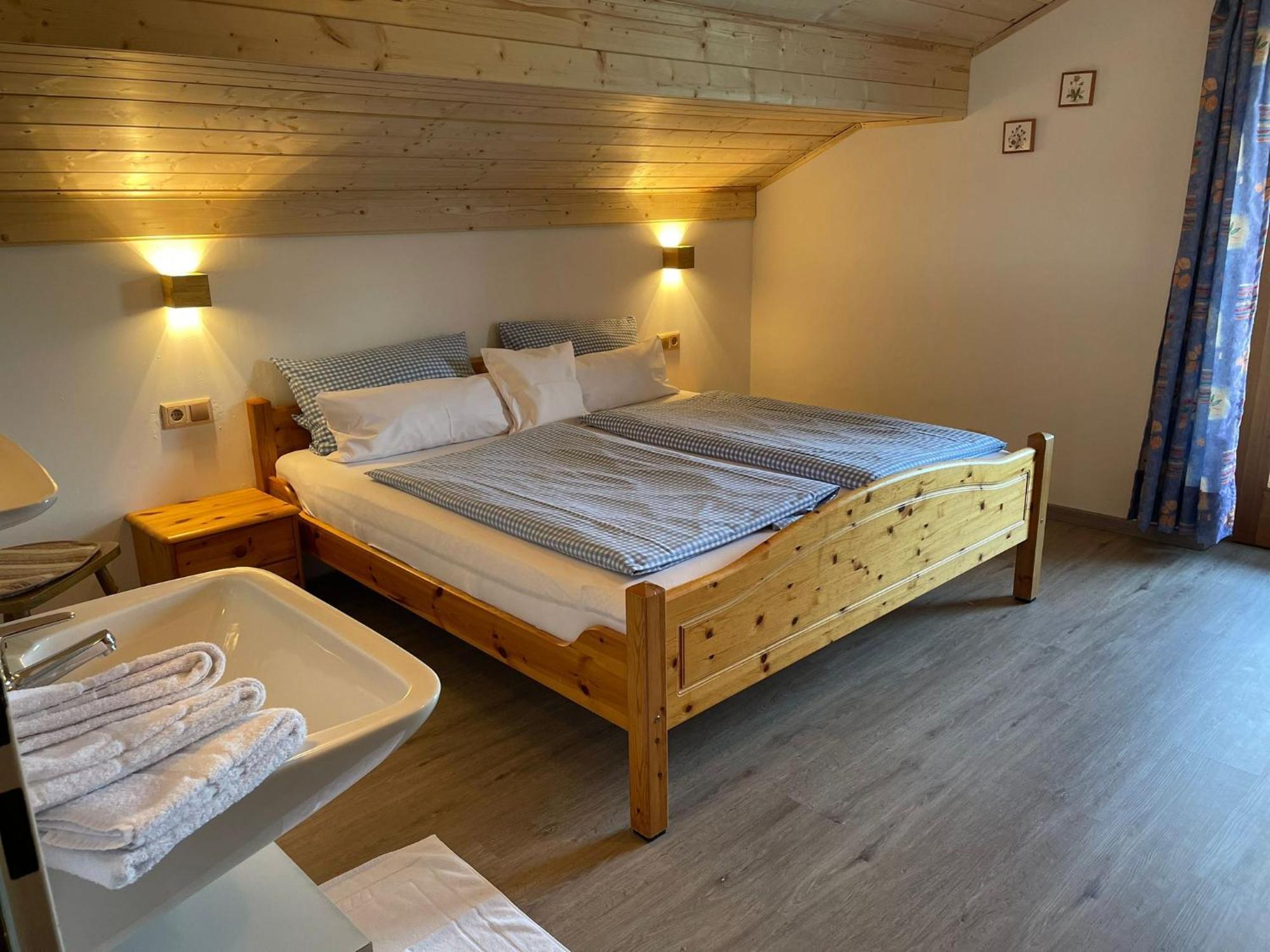 Zum Bergbauer Appartement Mittenwald Buitenkant foto